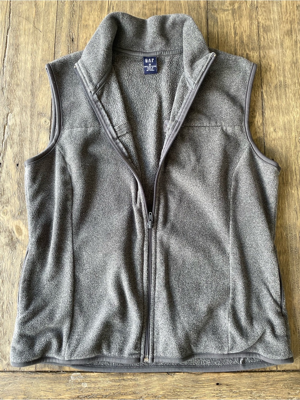 GAP Women’s Gray Fleece Vest - Full-Zip Sleeveless Jacket